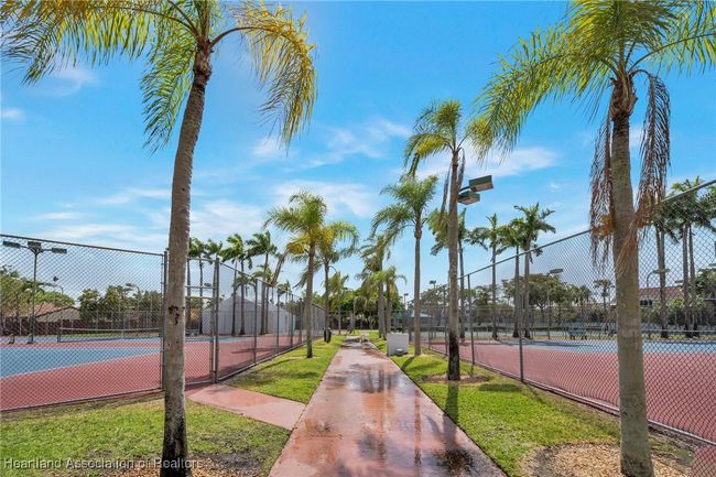 5-20 - 18210 Mediterranean Blvd, Condo with 2 bedrooms, 2 bathrooms and null parking in Hialeah FL | Image 16