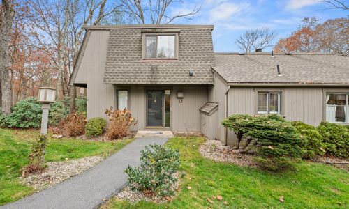 3-3 Heritage Dr, Avon, CT, 06001-4521 | Card Image