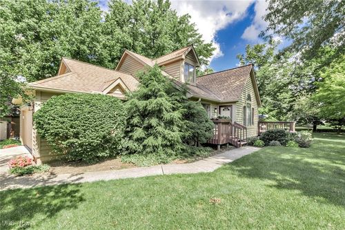 836 Arboretum Cir, Sagamore Hills, OH, 44067-2344 | Card Image
