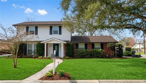 107 Matthews Dr, Slidell, LA, 70458-1537 | Card Image