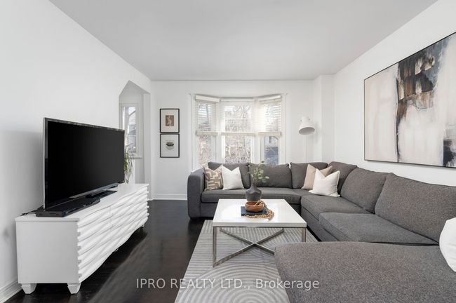 85 Strathcona Ave, House attached with 3 bedrooms, 2 bathrooms and 2 parking in Toronto ON | Image 5