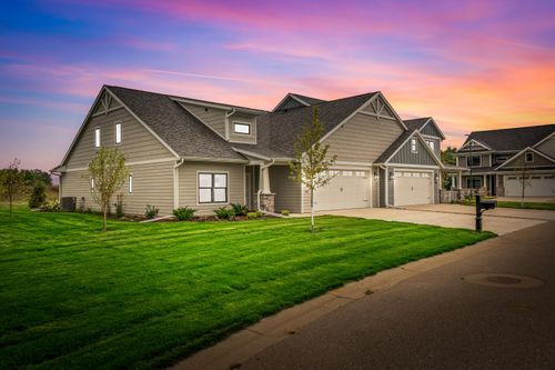 322 River Pointe, LA CROSSE, WI, 54601-1004 | Card Image