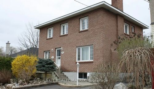 2-1384 Chatelain Ave, Ottawa, ON, K1Z8A8 | Card Image