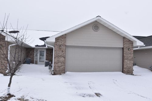 unit-4-687 County Road 1 Sw, Baudette, MN, 56623-2721 | Card Image