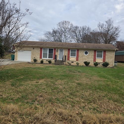 651 Lynnwood Ave, Lewisburg, TN, 37091-3819 | Card Image