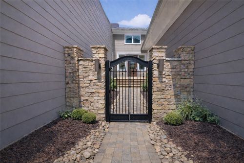 132 Regatta Dr, Anderson, SC, 29625-5578 | Card Image