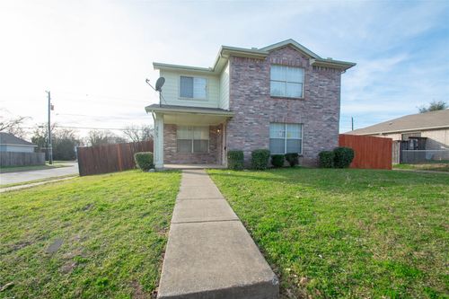 2703 Clayton Oaks Dr, Dallas, TX, 75227-7614 | Card Image
