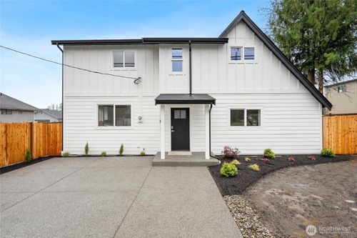 200 S Alder Ave, Granite Falls, WA, 98252-8797 | Card Image