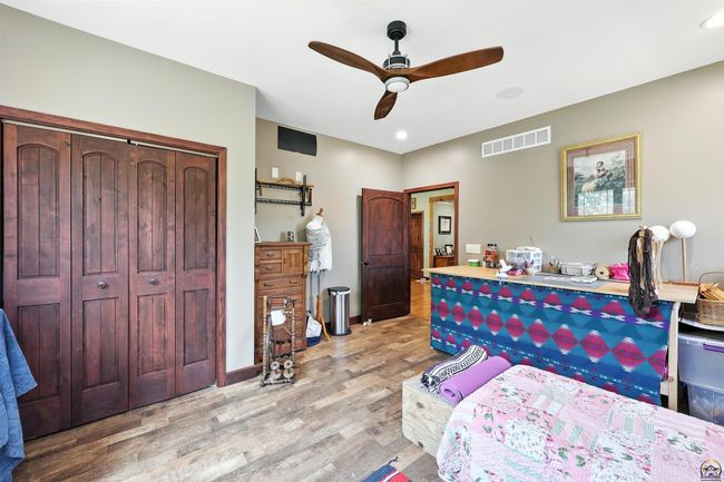 6010 Sw Douglas Rd, House other with 3 bedrooms, 3 bathrooms and null parking in Topeka KS | Image 24
