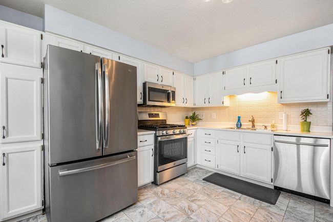 2420 E Collier Ave Se, Condo with 3 bedrooms, 4 bathrooms and null parking in Grand Rapids MI | Image 12