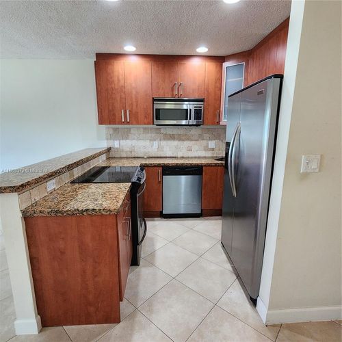 unit-c3-2170 Ne 51st Ct, Fort Lauderdale, FL, 33308-3829 | Card Image