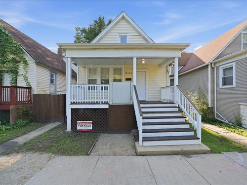 10560 S Edbrooke Ave, Chicago, IL, 60628-2702 | Card Image