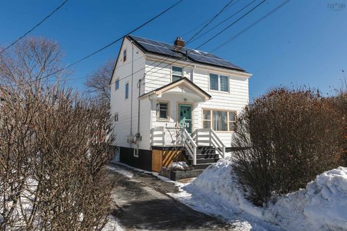 178 Victoria Rd, Dartmouth, NS, B3A1V9 | Card Image
