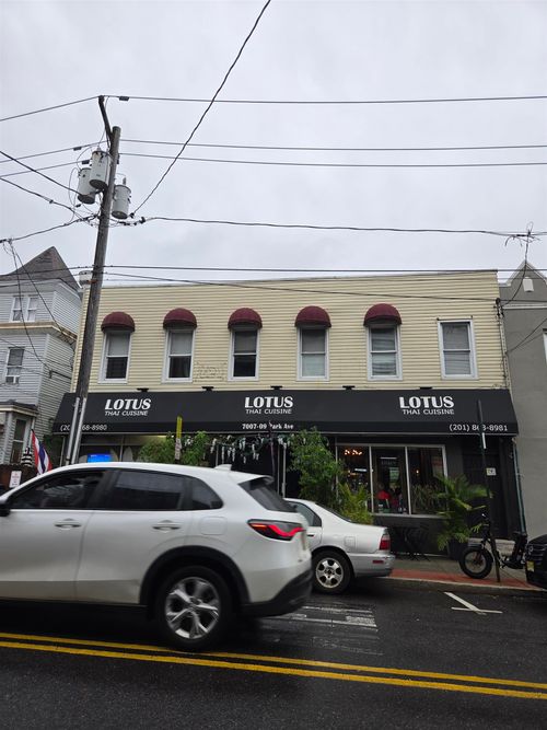 7009 Park Ave, Guttenberg, NJ, 07093-4707 | Card Image