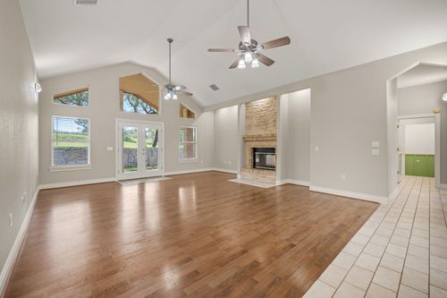 509 Meadow Oaks Dr, Dripping Springs, TX, 78620-4035 | Card Image