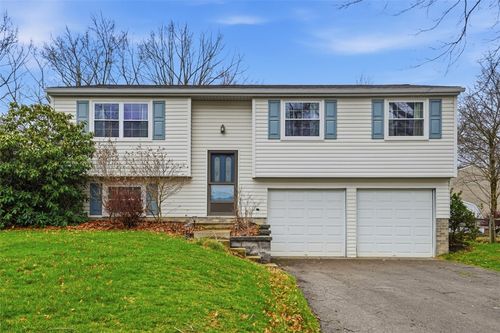 106 Squirrel Hollow Rd, Gibsonia, PA, 15044-7924 | Card Image