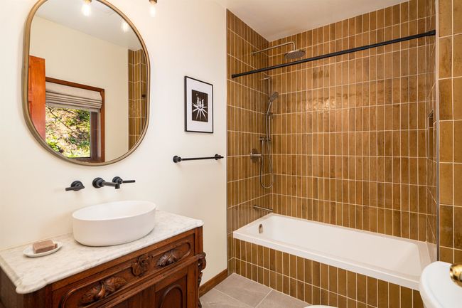 1557 White Sails Dr, House other with 3 bedrooms, 3 bathrooms and 4 parking in Bowen Island BC | Image 20