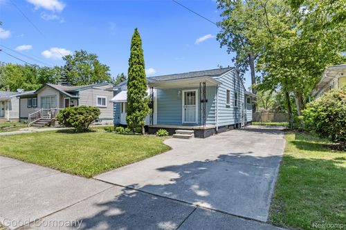 19464 Woodbine St, Detroit, MI, 48219-4676 | Card Image