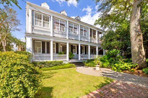 14 Limehouse St, Charleston, SC, 29401-2306 | Card Image