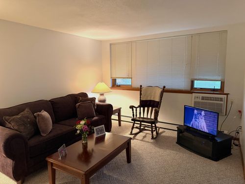 11-1911 Viking Dr Nw, Rochester, MN, 55901-2470 | Card Image