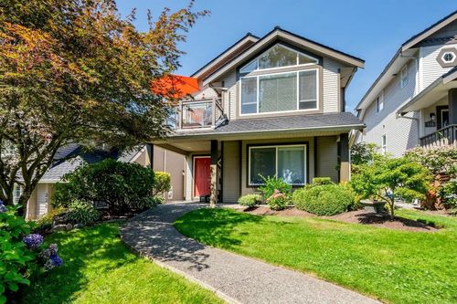 336 E 26th St, North Vancouver, BC, V7N1B1 | Card Image