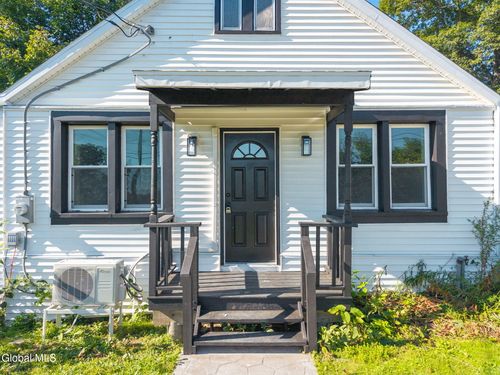 4670 Western Tpke, Altamont, NY, 12009-5514 | Card Image