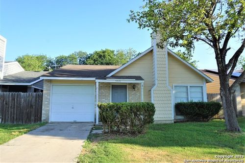 5531 Rangeland, San Antonio, TX, 78247-1515 | Card Image