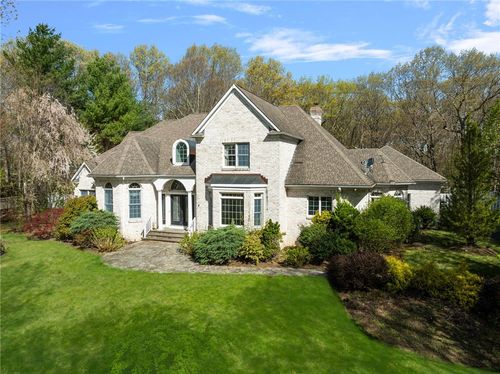 4 Christopher Dr, Lincoln, RI, 02865-4945 | Card Image