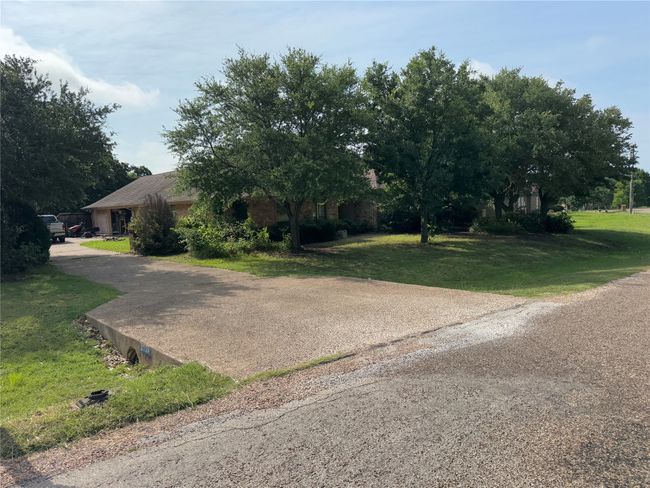 2720 Dorothy Dr, House other with 4 bedrooms, 3 bathrooms and null parking in Cleburne TX | Image 8
