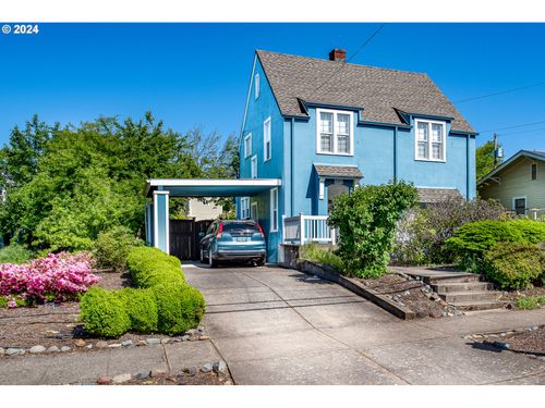 2223 Alder St, Eugene, OR, 97405-2943 | Card Image