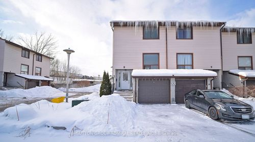 8-64 Bronte St S, Milton, ON, L9T1Y8 | Card Image