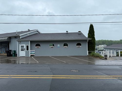 200-12173 E D Ave, Richland, MI, 49083-8206 | Card Image