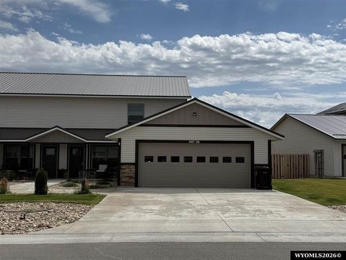 unit-3b-405 Walnut St, Saratoga, WY, 82331 | Card Image