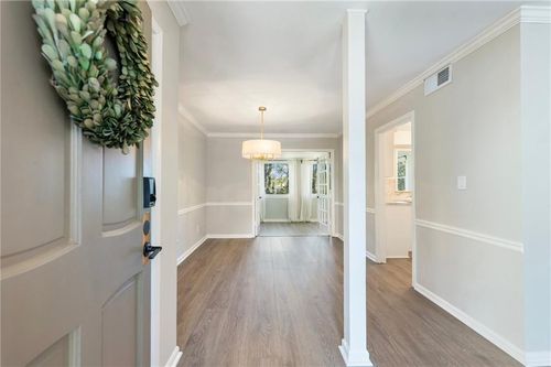 162 Amherst Pl Nw, Atlanta, GA, 30327-4078 | Card Image