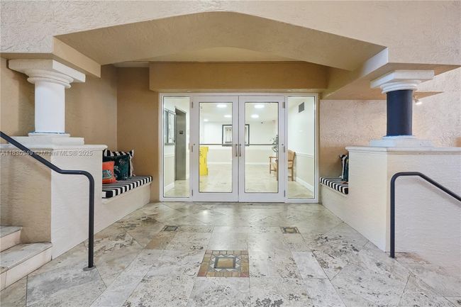 APT-1707 - 520 Se 5 Th Ave, Condo with 1 bedrooms, 1 bathrooms and null parking in Fort Lauderdale FL | Image 6