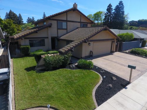 861 River Bluff Ct, Oakdale, CA, 95361-2654 | Card Image