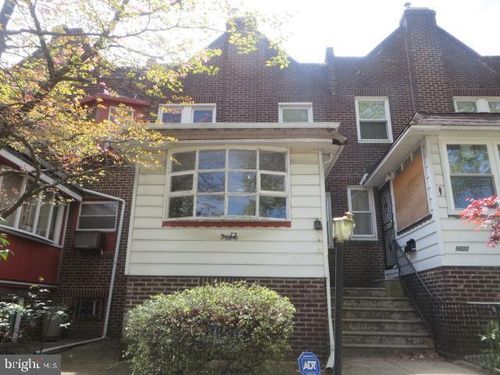 5920 W Oxford St, PHILADELPHIA, PA, 19151-3526 | Card Image