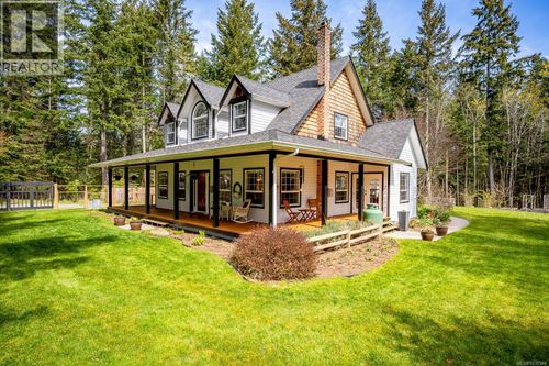 2300 Waveland Road, Comox, BC, V9J1X4 | Card Image