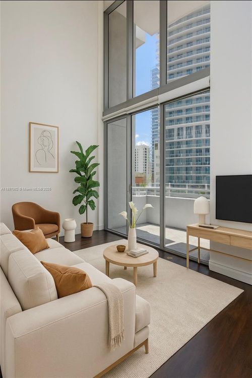 apt-414-1050 Brickell Ave, Miami, FL, 33131-3903 | Card Image