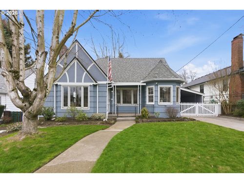 3757 Se Tolman St, Portland, OR, 97202 | Card Image