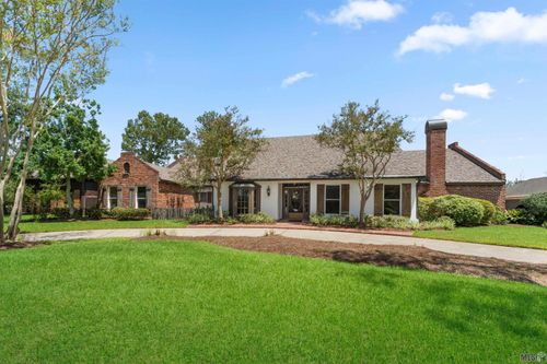 8753 W Fairway Dr, Baton Rouge, LA, 70809-1312 | Card Image
