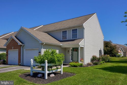 4052 Parkside Ct, MOUNT JOY, PA, 17552-9262 | Card Image