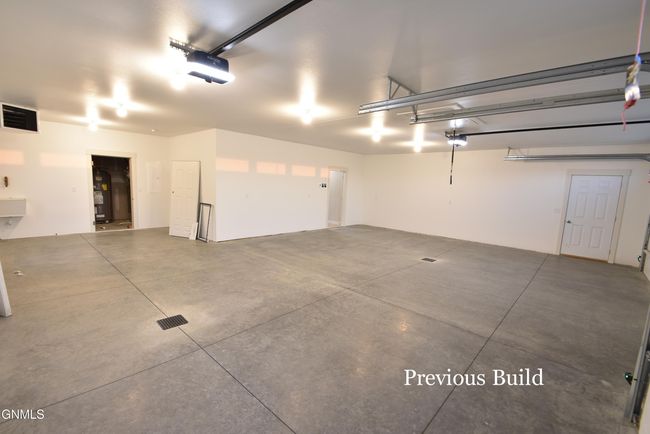 1612 Community Loop, House other with 3 bedrooms, 4 bathrooms and null parking in Bismarck ND | Image 28