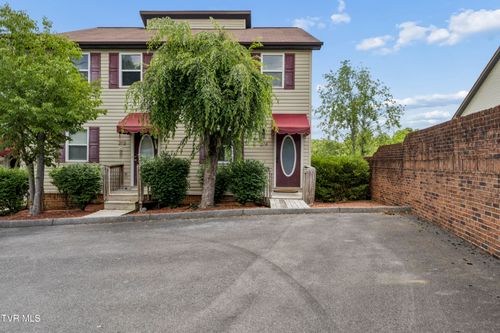 204-204 Gray Station Rd, Johnson City, TN, 37615-2480 | Card Image