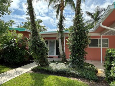 234 33rd Street, House other with 2 bedrooms, 2 bathrooms and null parking in West Palm Beach FL | Image 2