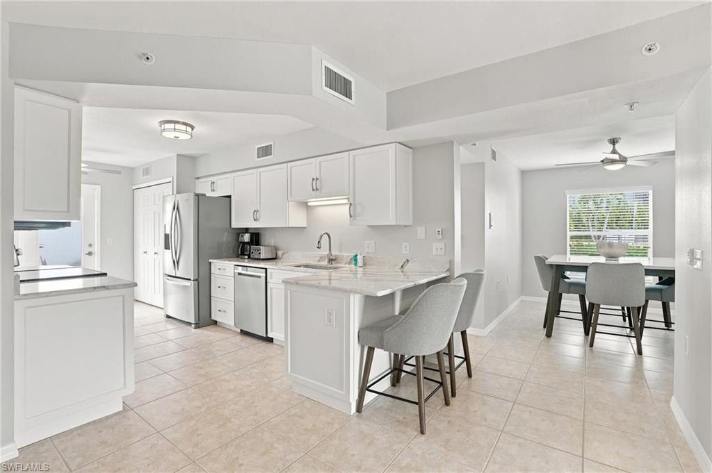 Residential in NAPLES 3