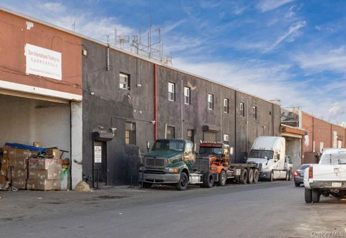 110-60 Dunkirk St, Saint Albans, NY, 11412-1950 | Card Image