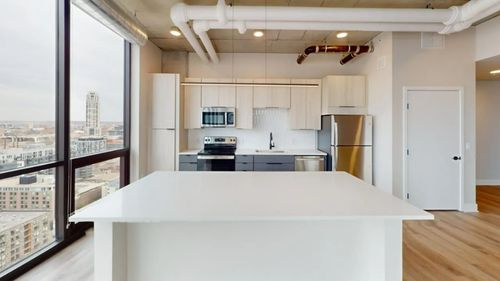 2604-700 S 4th St, Minneapolis, MN, 55415 | Card Image