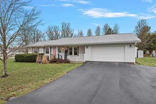 11 Cardinal Drive, Bethany, IL, 61914 | Card Image