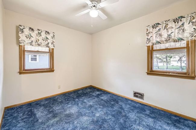 2454 Long Lake Road - MLS Sized - 015 - 20 Bedroom.jpg | Image 17